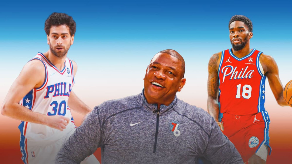 开云体育官网-加时末段埃因霍温备战NBA总决赛,再遭质疑细节曝光,话题不断,轮换策略成焦点(nba总决赛勇士vs骑士)