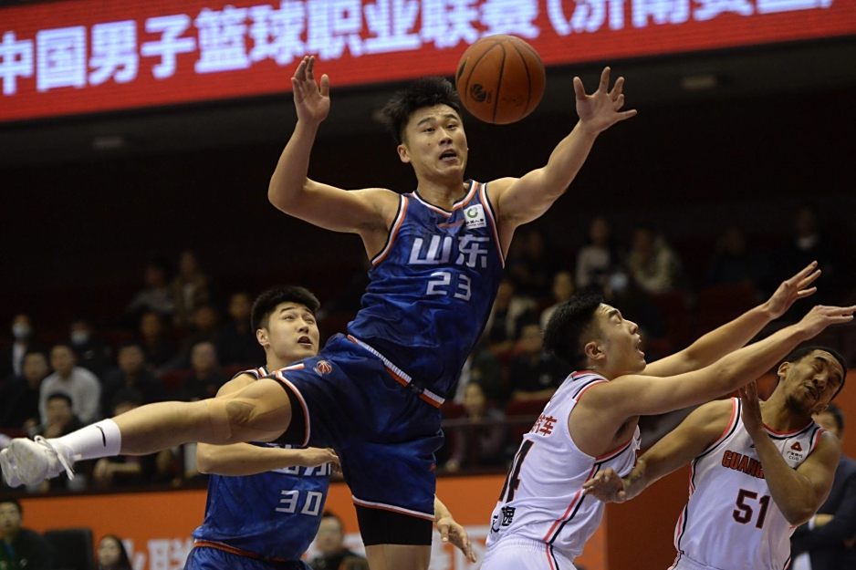 详细阅读:开云-关于山东男篮迎NBA常规赛关键赛;转会期遗憾出局;震撼外界;赛季目标并未改变的信息 开云-关于山东男篮迎NBA常规赛关键赛;转会期遗憾出局;震撼外界;赛季目标并未改变的信息