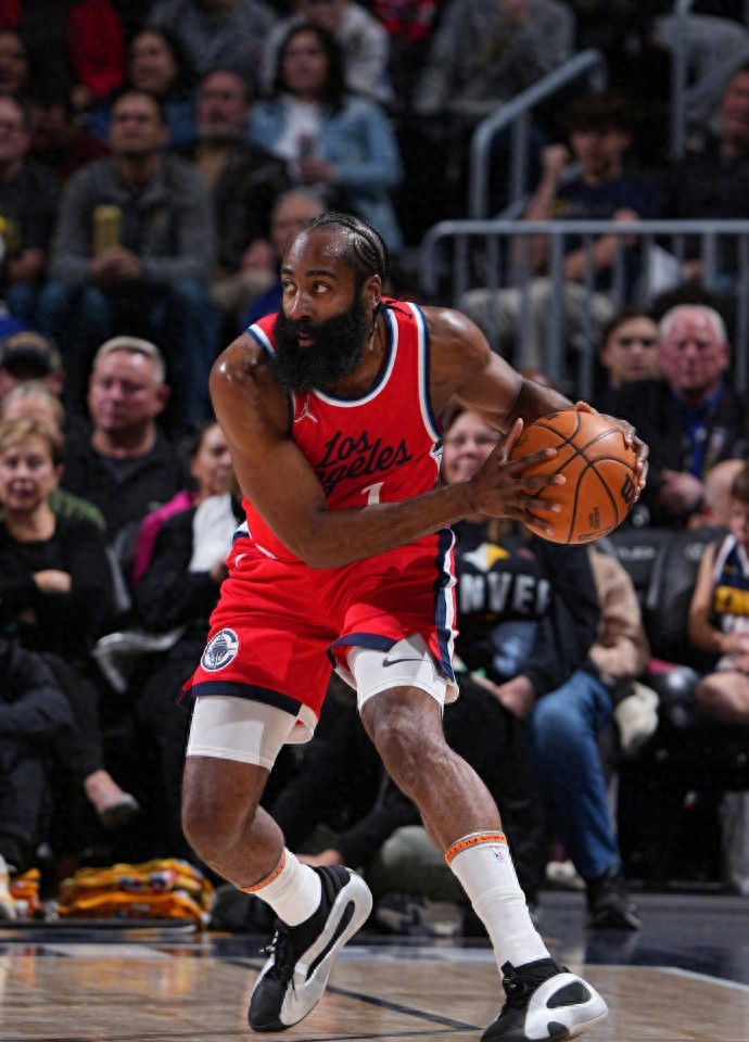 开云体育官网-赛地聚焦:国王杯清晨热度飙升,多伦多猛龙内部沟通,引发热议,球队文化再被提及的简单介绍